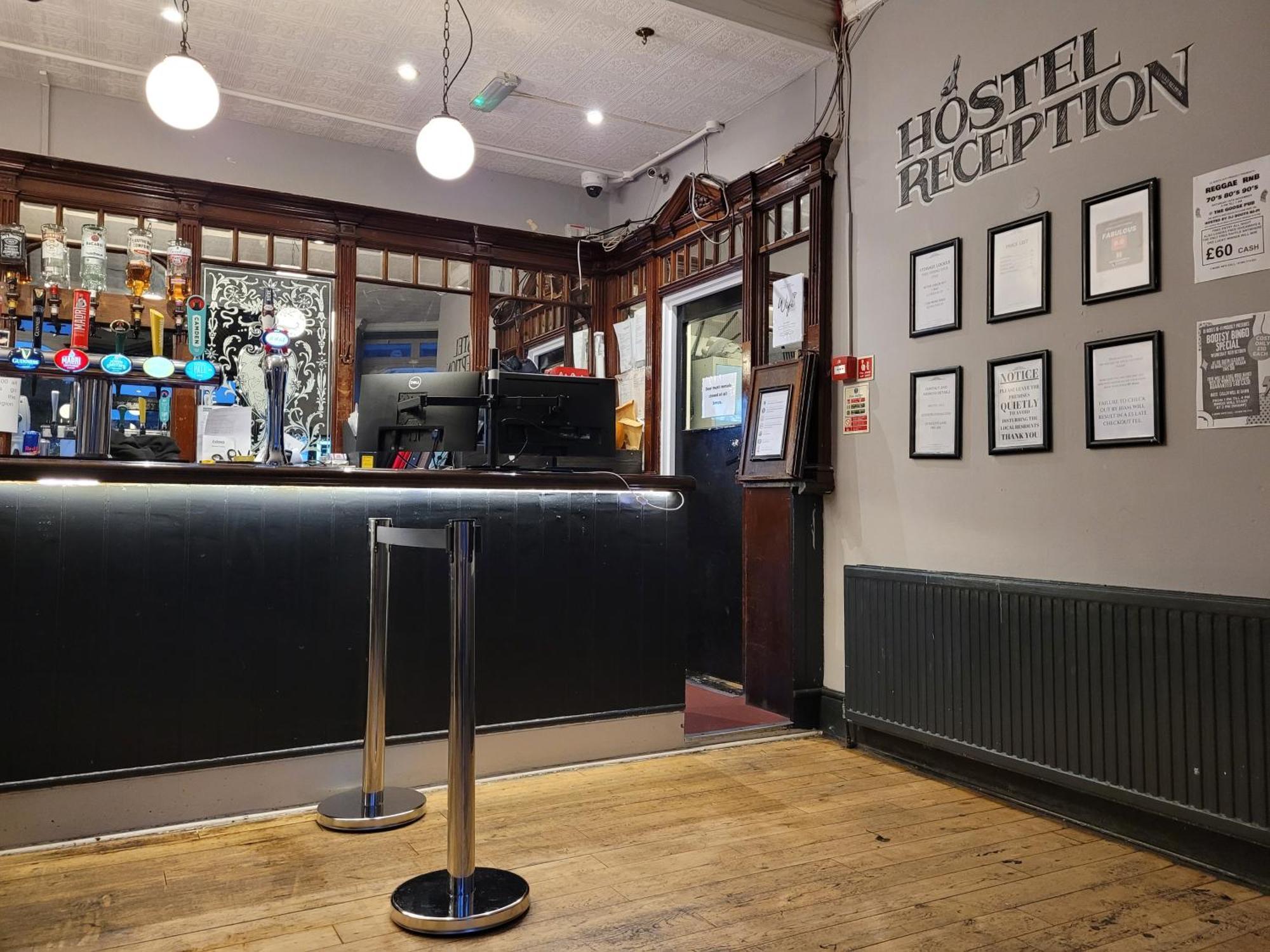 Queen Elizabeth Hostel ลอนดอน ภายนอก รูปภาพ